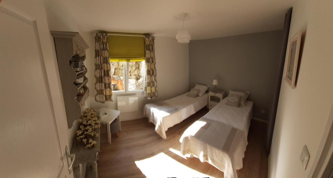 Adorable Maison D'Hotes Bordee D'Etangs Au Calme. Grandcourt  Bagian luar foto